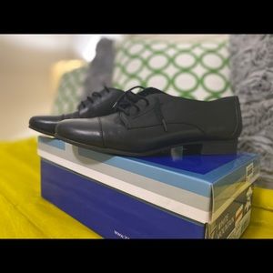 White Mountain Leather flats